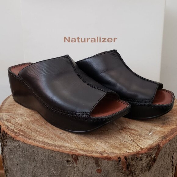 Naturalizer Tempi Black Leather Platform Wedge Sandals Sz 6M Like New - Picture 2 of 15